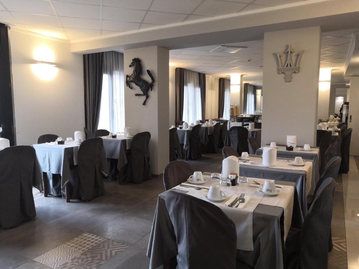 Hotel Principe Модена Екстериор снимка