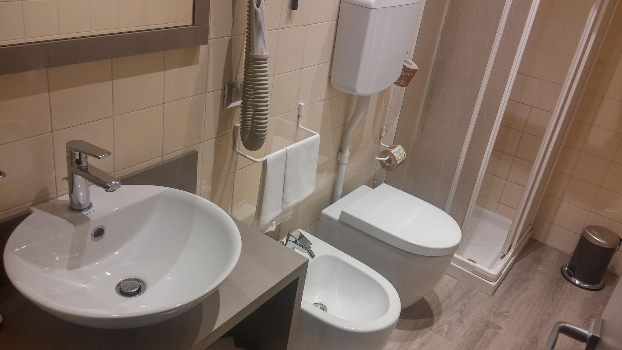 Hotel Principe Модена Екстериор снимка