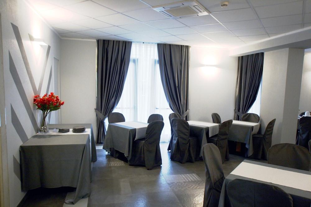 Hotel Principe Модена Екстериор снимка