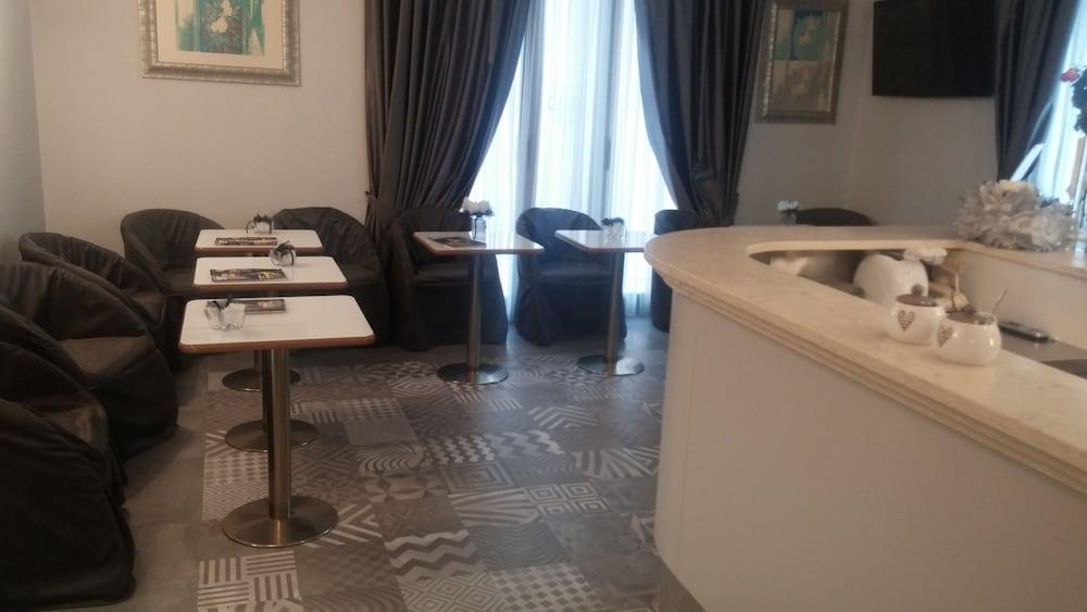Hotel Principe Модена Екстериор снимка