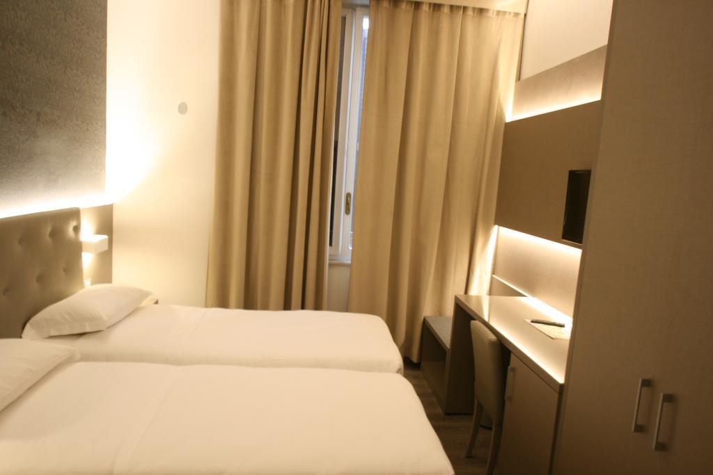 Hotel Principe Модена Екстериор снимка