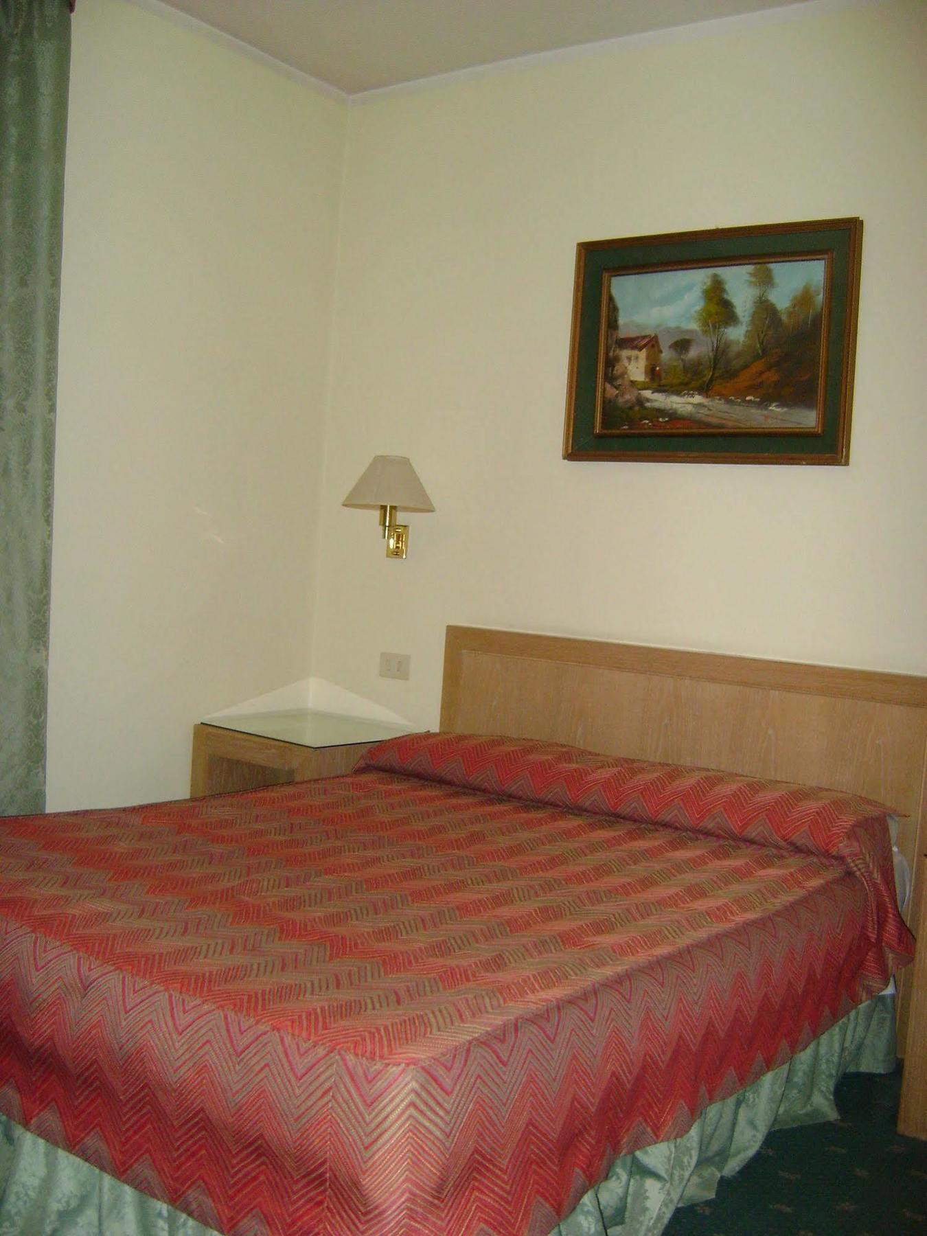 Hotel Principe Модена Екстериор снимка